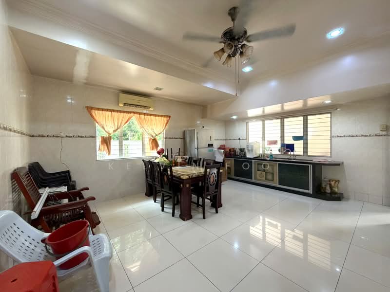 Semi-Detached House for Sale in Taman Impiana 2 (Teluk Intan) - Kelvin Foo - Dining Room - PropertyGuru.com.my