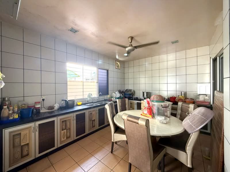 Semi-Detached House for Sale in Taman Impiana 2 (Teluk Intan) - Kelvin Foo - Kitchen - PropertyGuru.com.my