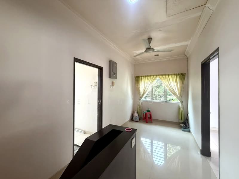Semi-Detached House for Sale in Taman Impiana 2 (Teluk Intan) - Kelvin Foo - Living Room - PropertyGuru.com.my