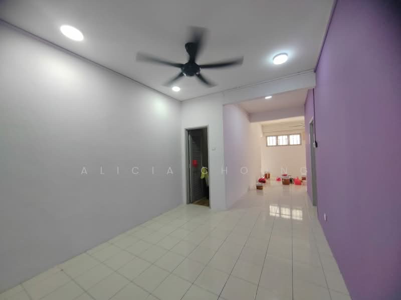 Rumah Bandar untuk Disewa di Sungai Long (Bandar Sungai Long) - Alicia Choong - Living Room - PropertyGuru.com.my