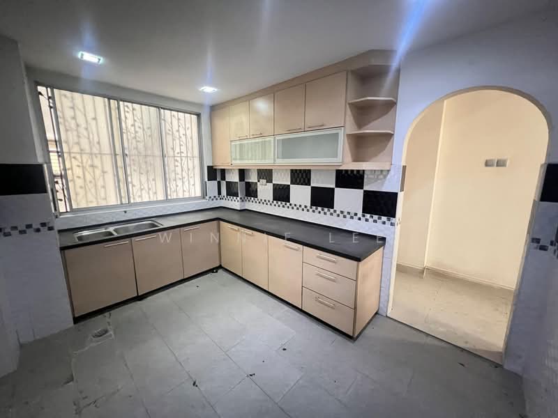 Condominium for Sale at Impian Heights - Winnie Lee - Kitchen - PropertyGuru.com.my