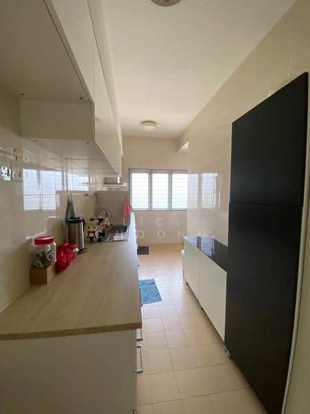 Rumah Teres untuk Disewa di Sungai Long (Bandar Sungai Long) - Alicia Choong - Kitchen - PropertyGuru.com.my