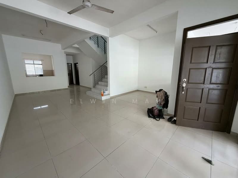 2-storey Terraced House for Sale in Kota Emerald (Rawang) - Elwin Mah - Living Room - PropertyGuru.com.my