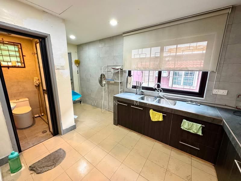 2-storey Terraced House for Sale in Kota Emerald (Rawang) - Elwin Mah - Kitchen - PropertyGuru.com.my