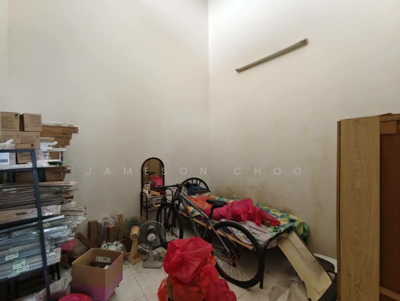 Rumah Teres 1 Tingkat untuk Dijual di Taman Sutera (Johor Bahru) - Jameson Choo - Bedroom - PropertyGuru.com.my