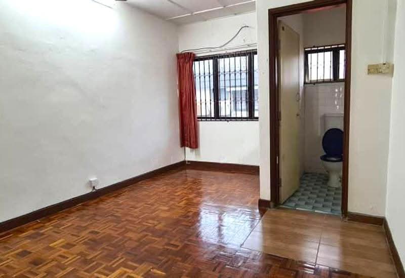 2-storey Terraced House for Sale in SS 25, Taman Mayang (Petaling Jaya) - Angie Chai - Interior - PropertyGuru.com.my