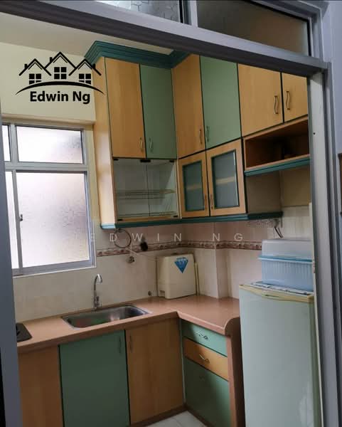 Flat for Sale at Taman Balik Pulau Rose Flat - Edwin Ng - Kitchen - PropertyGuru.com.my