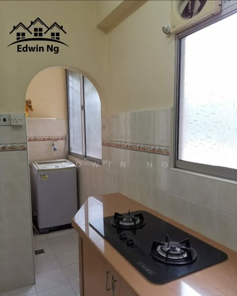 Flat for Sale at Taman Balik Pulau Rose Flat - Edwin Ng - Kitchen - PropertyGuru.com.my