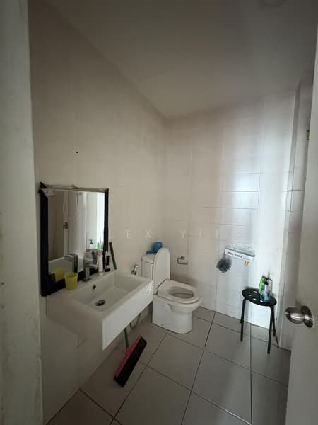 Servis Apartment untuk Dijual di i-Residence @ i-City - Alex Yip - Bathroom - PropertyGuru.com.my