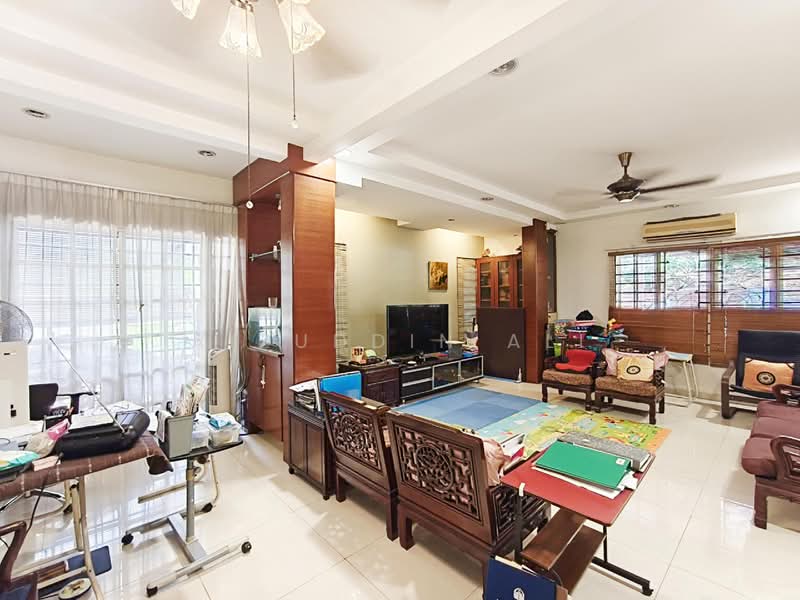 Rumah Teres 2 Tingkat untuk Dijual di Kota Kemuning (Shah Alam) - Aizuddin Ali - Living Room - PropertyGuru.com.my