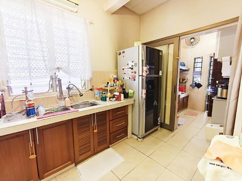 Rumah Teres 2 Tingkat untuk Dijual di Kota Kemuning (Shah Alam) - Aizuddin Ali - Kitchen - PropertyGuru.com.my