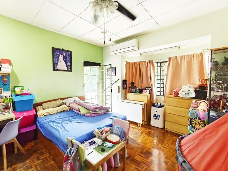 Rumah Teres 2 Tingkat untuk Dijual di Kota Kemuning (Shah Alam) - Aizuddin Ali - Bedroom - PropertyGuru.com.my