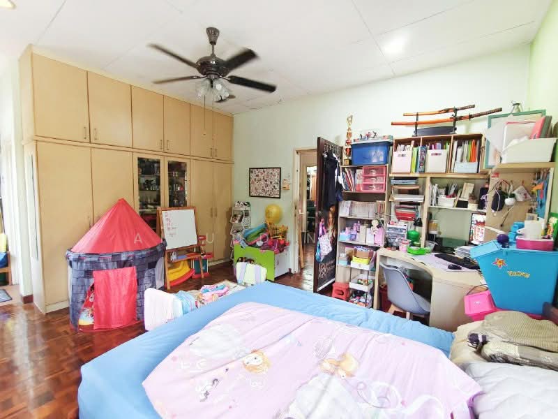 Rumah Teres 2 Tingkat untuk Dijual di Kota Kemuning (Shah Alam) - Aizuddin Ali - Bedroom - PropertyGuru.com.my