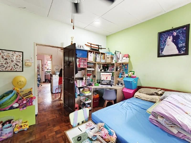 Rumah Teres 2 Tingkat untuk Dijual di Kota Kemuning (Shah Alam) - Aizuddin Ali - Bedroom - PropertyGuru.com.my