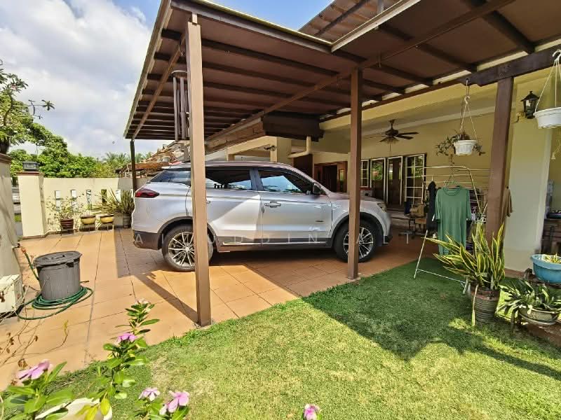 Rumah Teres 2 Tingkat untuk Dijual di Kota Kemuning (Shah Alam) - Aizuddin Ali - Exterior - PropertyGuru.com.my