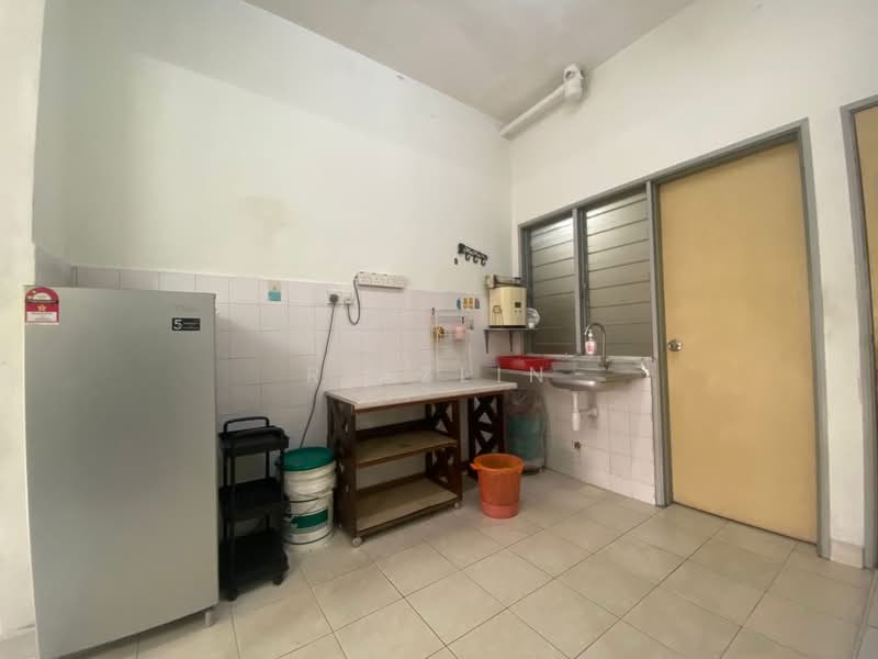 Apartment for Rent at Pangsapuri Merak - R Azlin - PropertyGuru.com.my
