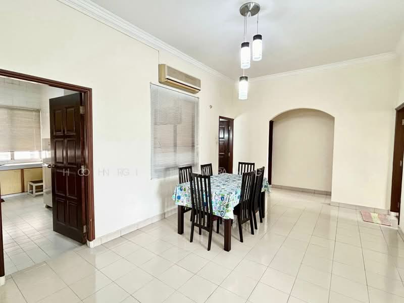 Condominium for Rent at Putri Indah Condominium - Hong Charng Lee - Dining Room - PropertyGuru.com.my