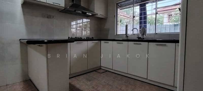 2-storey Terraced House for Sale in Taman Bukit Idaman (Selayang) - Brian JiaKok - Kitchen - PropertyGuru.com.my