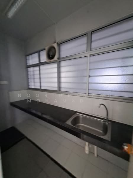 Apartment for Rent at Jalilmas - Noor Hidayah Mohamad Noor - Kitchen - PropertyGuru.com.my
