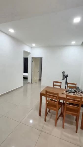 Servis Apartment untuk Disewa di Greenfield Regency - Sausa Lee - Living Room - PropertyGuru.com.my