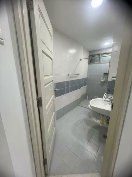 Kondominium untuk Dijual di Diamond Villa Condominium - Desmond Low - PropertyGuru.com.my