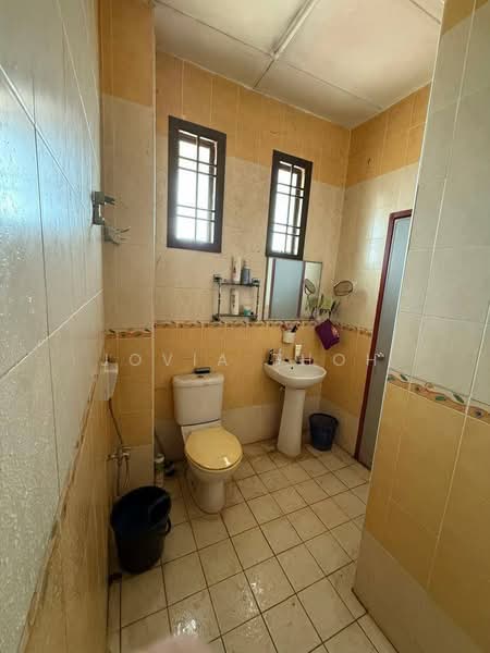 Terraced House for Sale in Taman Mutiara Rini (Skudai) - Jovia Thoh - Bathroom - PropertyGuru.com.my