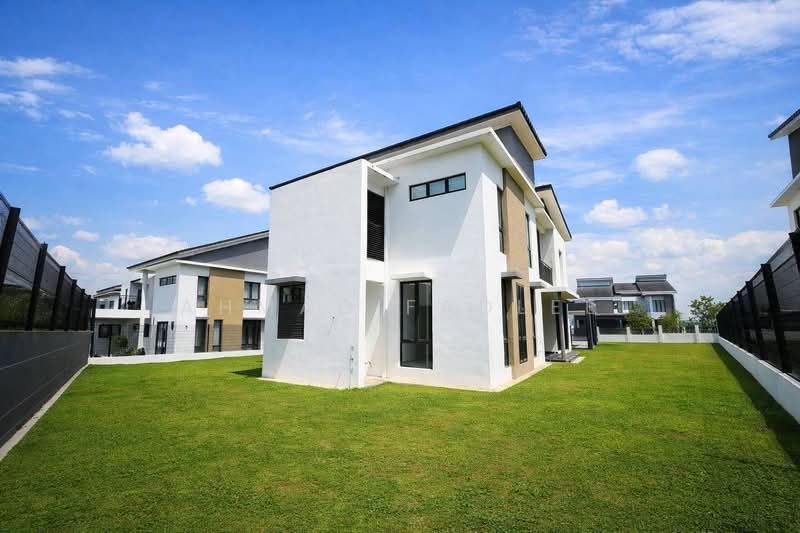Rumah Banglo untuk Dijual di Kajang (Selangor) - Ahmad Fadlee - PropertyGuru.com.my