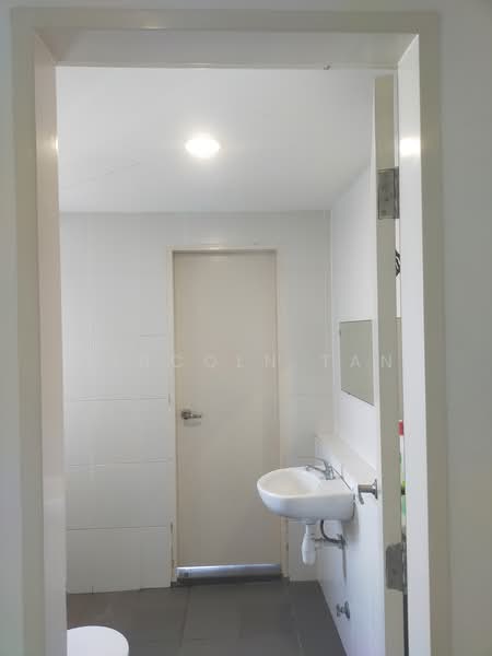 Service Residence for Sale at Zeva @ Equine South - Lincoln Tan - Bathroom - PropertyGuru.com.my