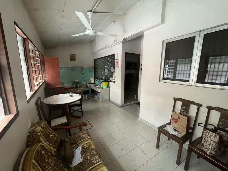 Rumah Teres 2-Tingkat untuk Dijual di SS2 (Petaling Jaya) - Richard Liew - Living Room - PropertyGuru.com.my