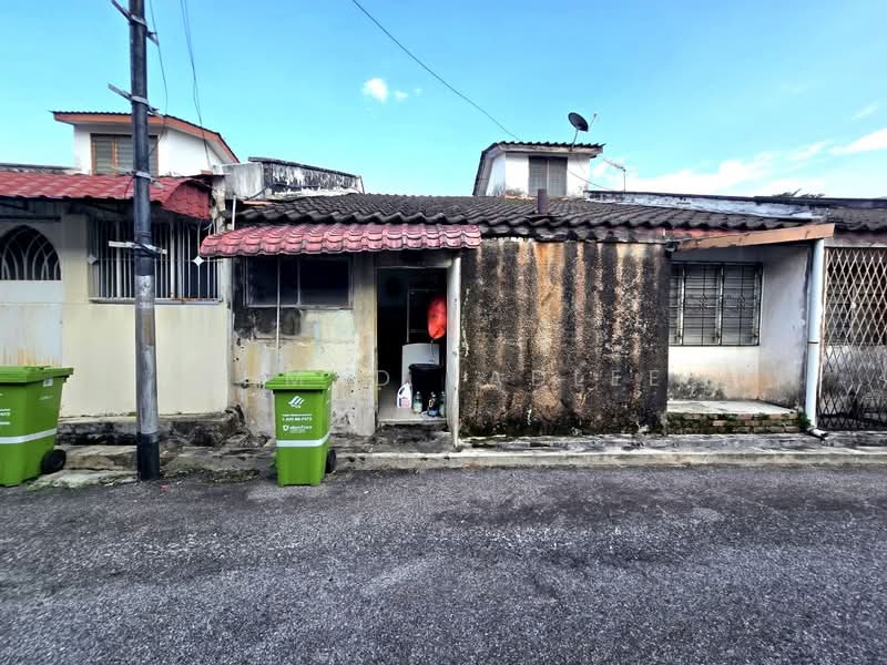 Rumah Teres 1 Tingkat untuk Dijual di Taman Tun Dr Ismail (Kuala Lumpur) - Ahmad Fadlee - PropertyGuru.com.my
