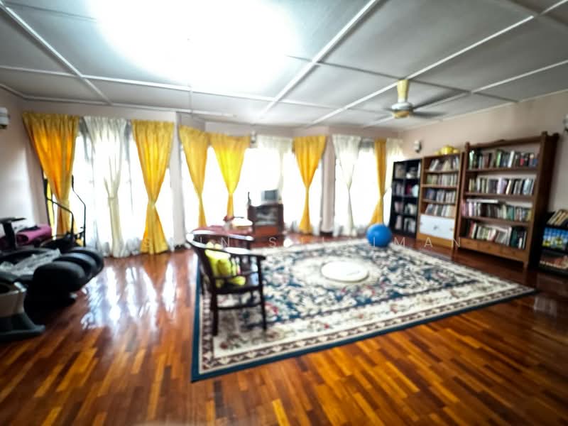 Bungalow for Sale in Taman Paroi Jaya (Paroi) - Yasmin Sulaiman - PropertyGuru.com.my