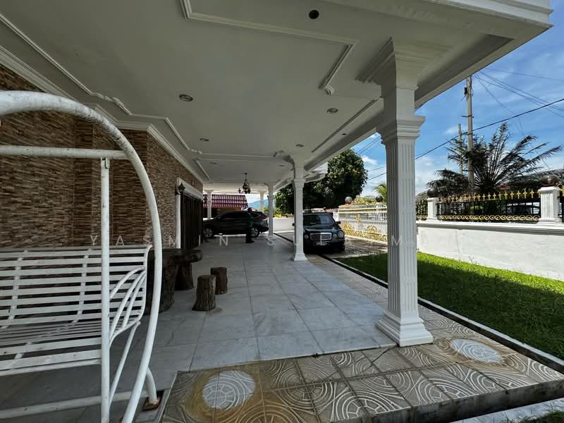 Bungalow for Sale in Taman Paroi Jaya (Paroi) - Yasmin Sulaiman - PropertyGuru.com.my