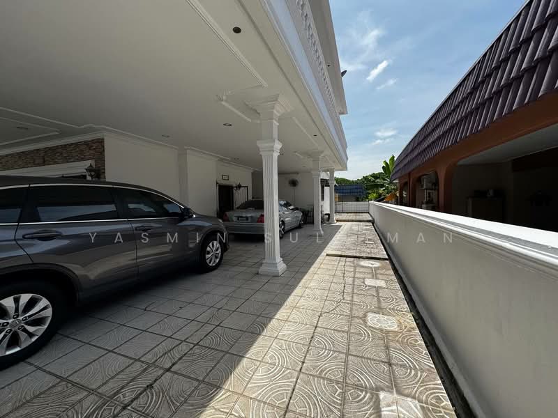 Bungalow for Sale in Taman Paroi Jaya (Paroi) - Yasmin Sulaiman - PropertyGuru.com.my