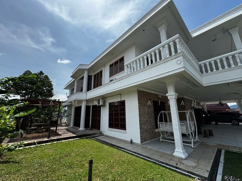 Bungalow for Sale in Taman Paroi Jaya (Paroi) - Yasmin Sulaiman - PropertyGuru.com.my