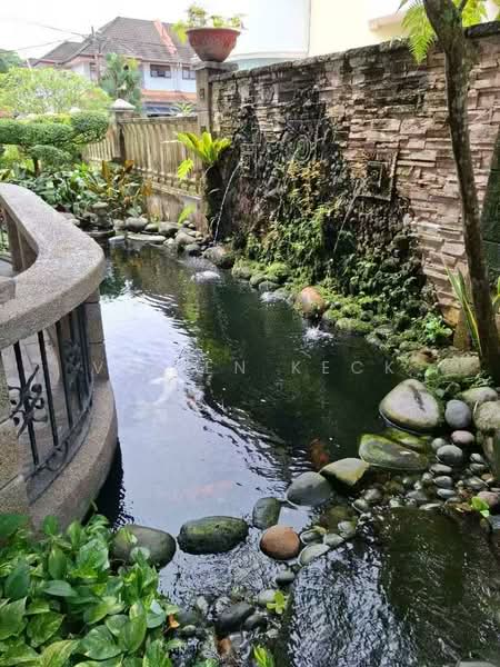 Semi-Detached House for Rent in Taman Suria (Johor Bahru) - Vivien Keck - Garden - PropertyGuru.com.my
