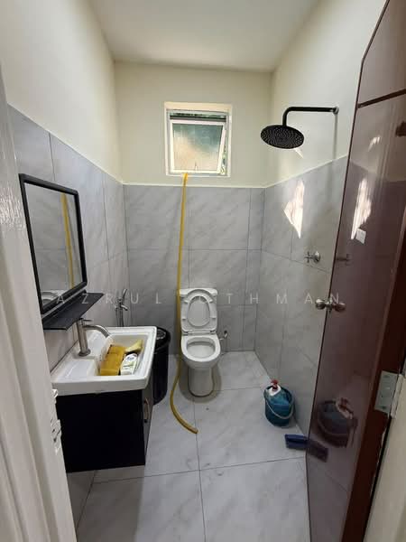 Rumah Teres 1 Tingkat untuk Dijual di Taman Bukit Mutiara (Seremban) - Azrul Othman - Bathroom - PropertyGuru.com.my