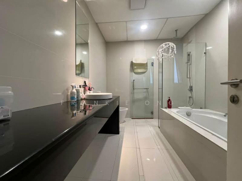 Servis Apartment untuk Disewa di Gateway Kiaramas Residences - Frankie Ong - PropertyGuru.com.my