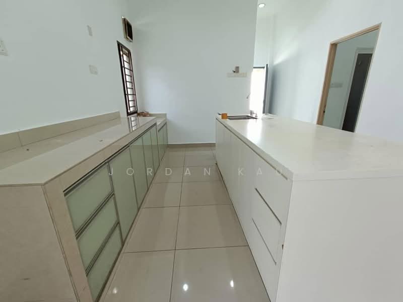 Bungalow for Rent in Kampung Kebun Teh (Johor Bahru) - Jordan Kau - PropertyGuru.com.my