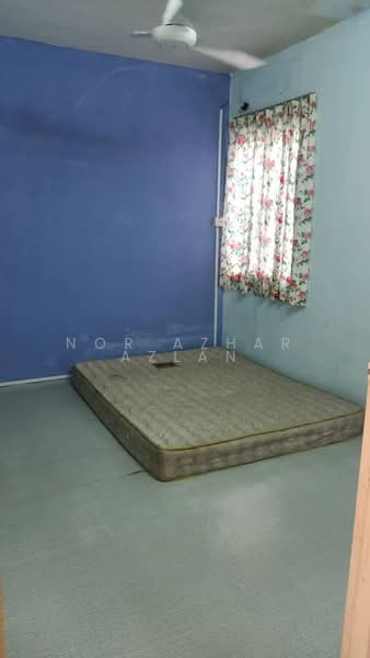 Rumah Flat untuk Dijual di Taman Medan Cahaya - Nor Azhar Azlan - Bedroom - PropertyGuru.com.my
