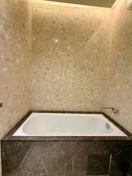 Servis Apartment untuk Disewa di Pavilion Damansara Heights - Kelvin Loo - Bathroom - PropertyGuru.com.my
