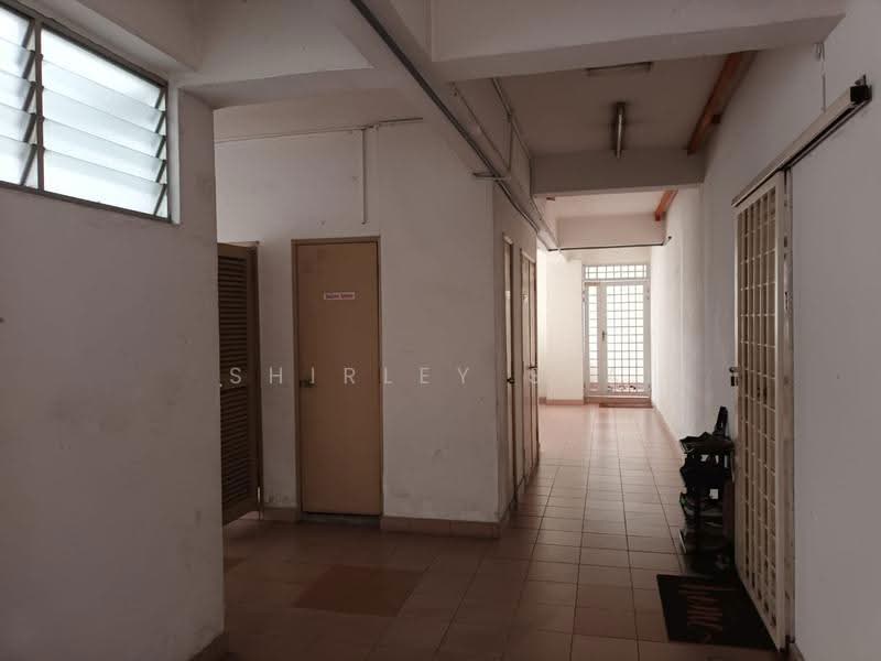 Kondominium untuk Dijual di Midah Ria Condominium - Shirley Sea - Corridor - PropertyGuru.com.my