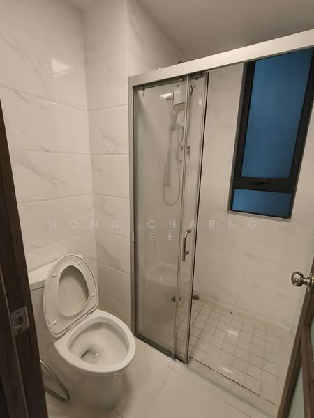 Apartment for Rent at Starview Bay @ Forest City - Hong Charng Lee - Bathroom - PropertyGuru.com.my