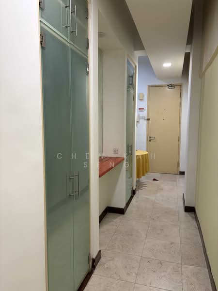 Kondominium untuk Disewa di 10 Semantan Suites - Chen Kah Seng - Corridor - PropertyGuru.com.my