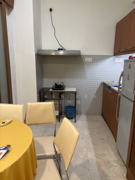 Kondominium untuk Disewa di 10 Semantan Suites - Chen Kah Seng - Kitchen - PropertyGuru.com.my
