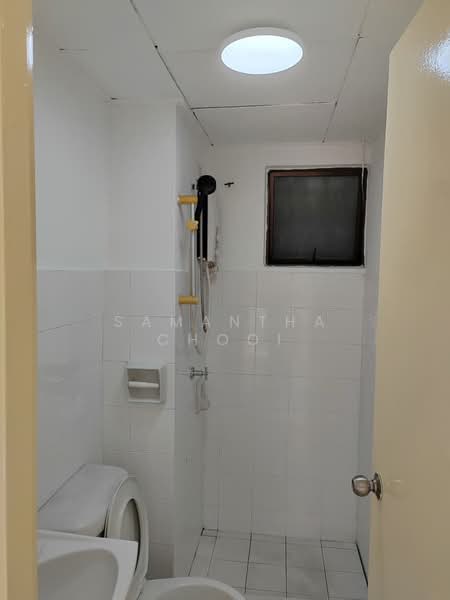 Kondominium untuk Disewa di Vista Millennium Condominium - Samantha Chooi - Bathroom - PropertyGuru.com.my