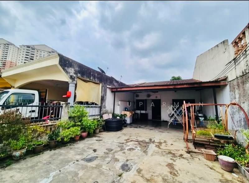 1-storey Terraced House for Sale in Medan Idaman (Setapak) - Thoriq Suparman - Exterior - PropertyGuru.com.my