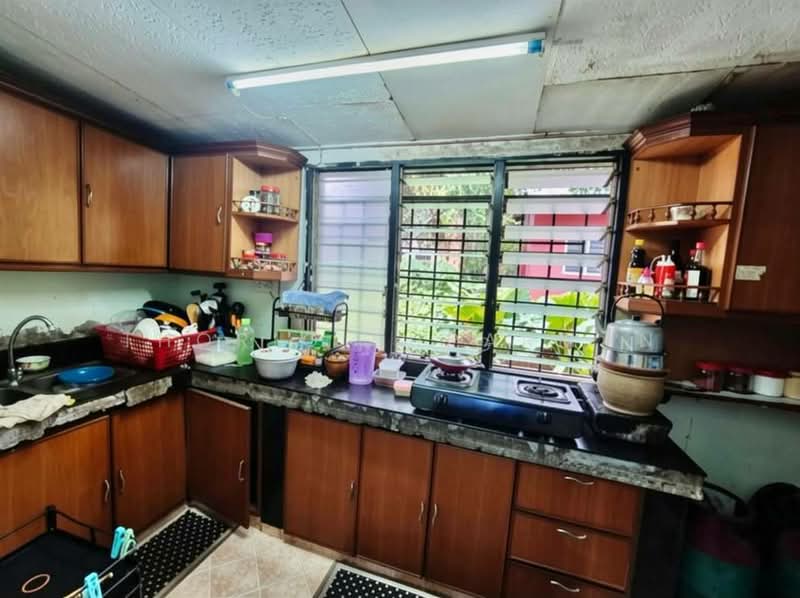 1-storey Terraced House for Sale in Medan Idaman (Setapak) - Thoriq Suparman - Kitchen - PropertyGuru.com.my
