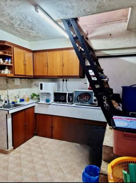 1-storey Terraced House for Sale in Medan Idaman (Setapak) - Thoriq Suparman - Kitchen - PropertyGuru.com.my