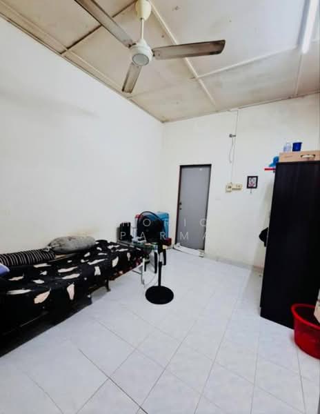 1-storey Terraced House for Sale in Medan Idaman (Setapak) - Thoriq Suparman - Bedroom - PropertyGuru.com.my