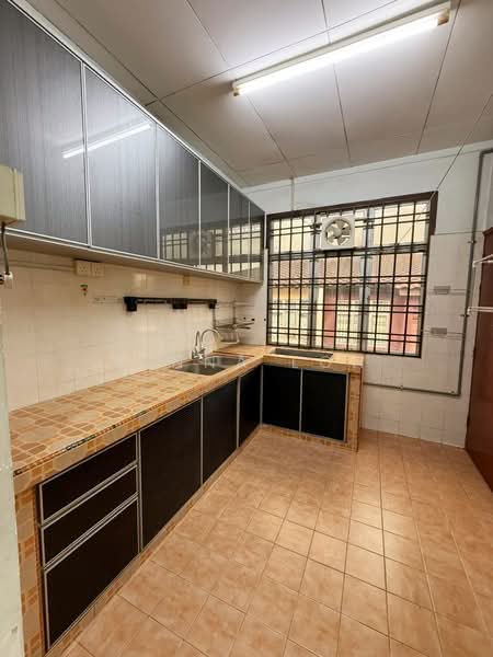 Rumah Teres 1 Tingkat untuk Dijual di Taman Perling (Perling) - Vinna Loh - Kitchen - PropertyGuru.com.my